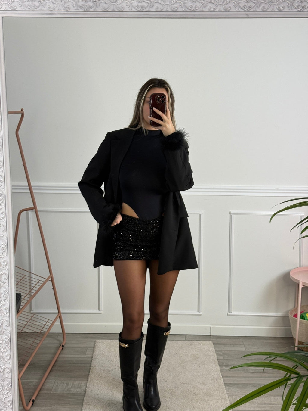 Giacca blazer da completo con piume a fondo manica - Follie by Alice