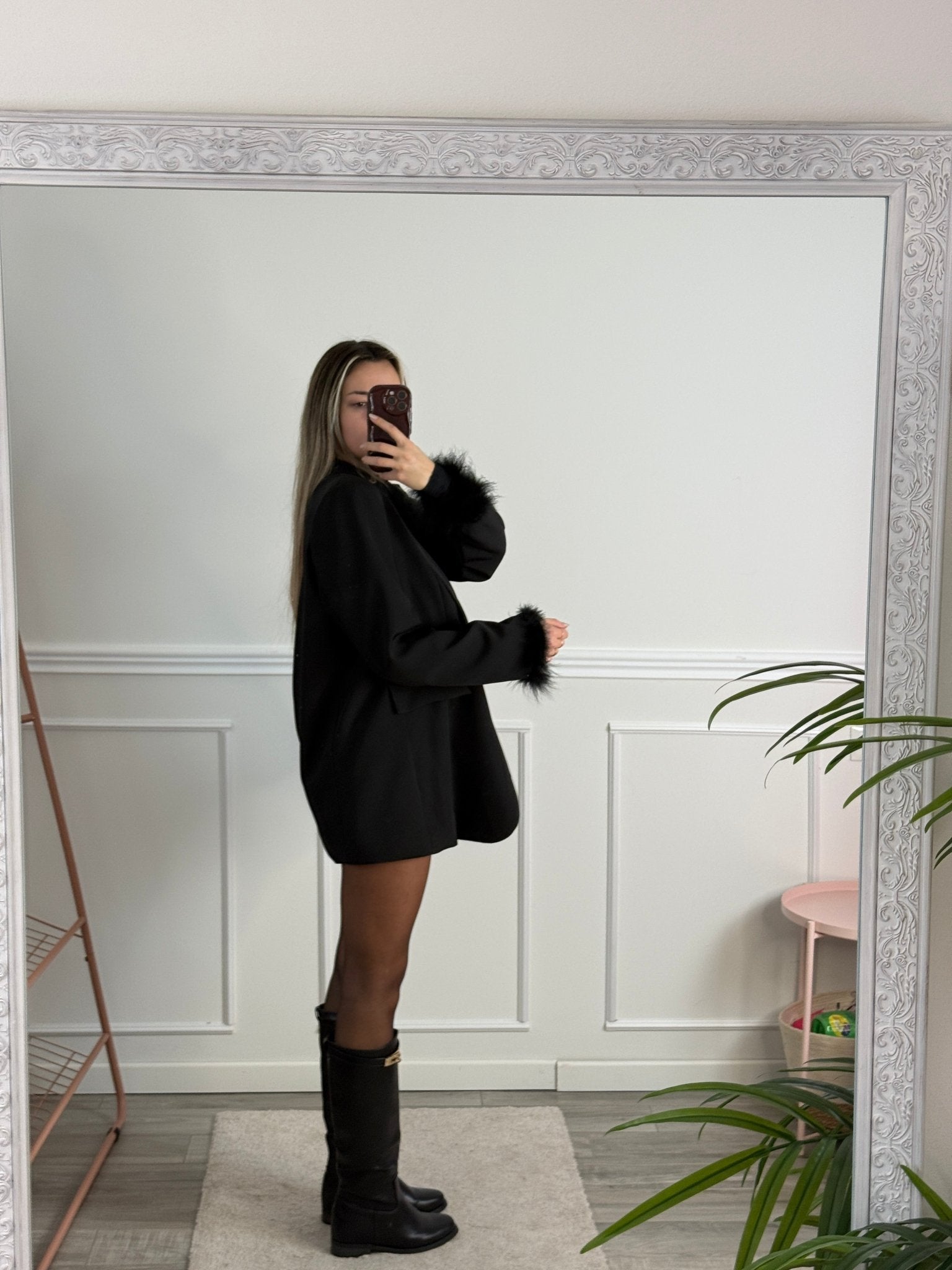 Giacca blazer da completo con piume a fondo manica - Follie by Alice