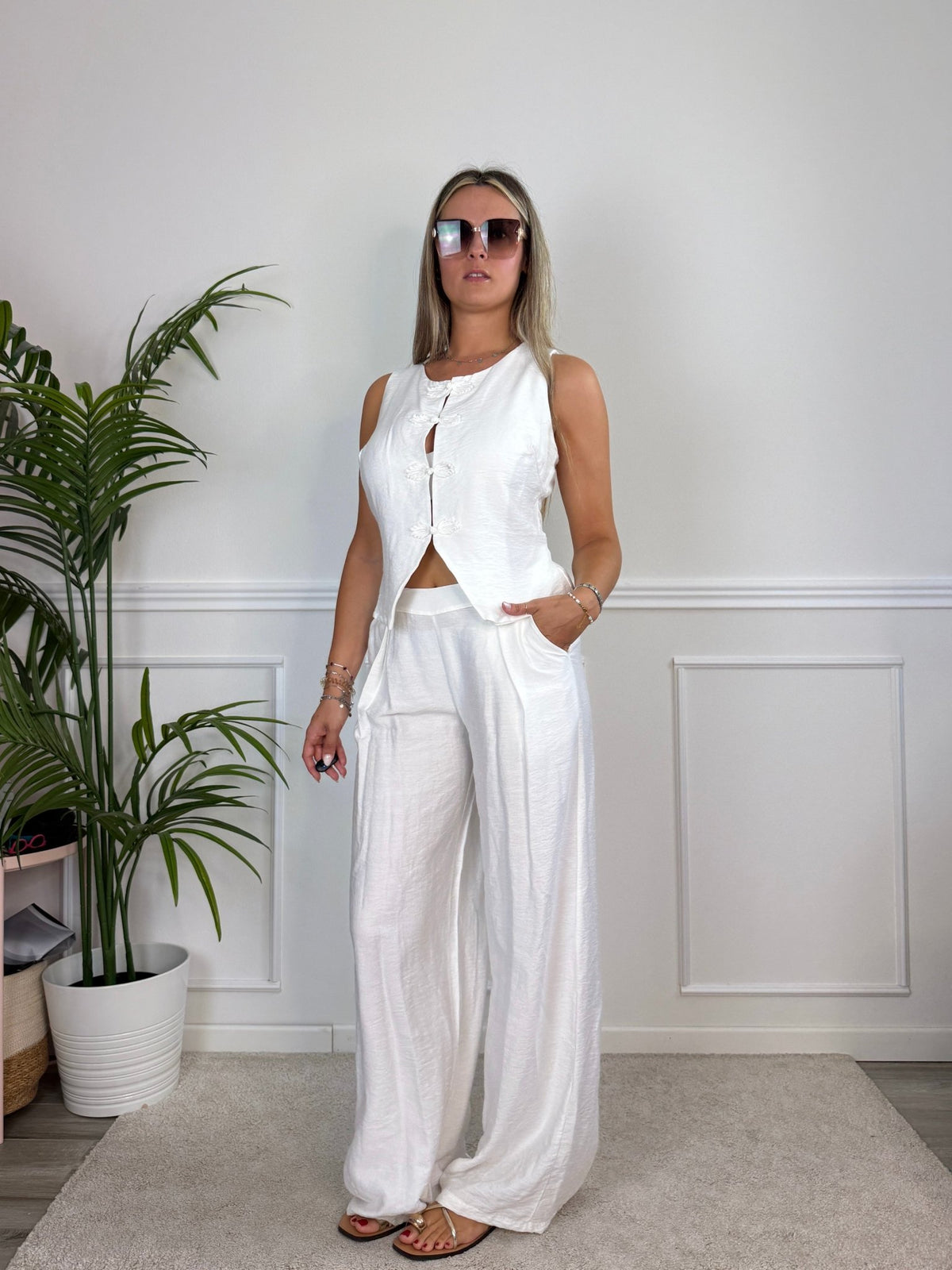 Gilet smanicato con nodi cinesi SAHARA - Follie by Alice