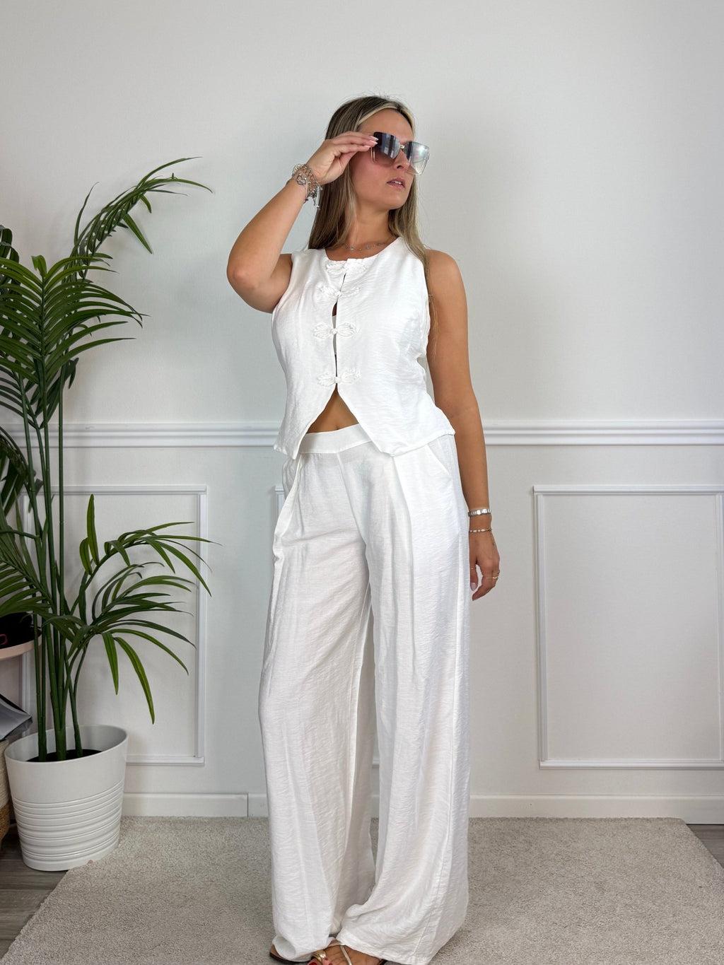 Gilet smanicato con nodi cinesi SAHARA - Follie by Alice