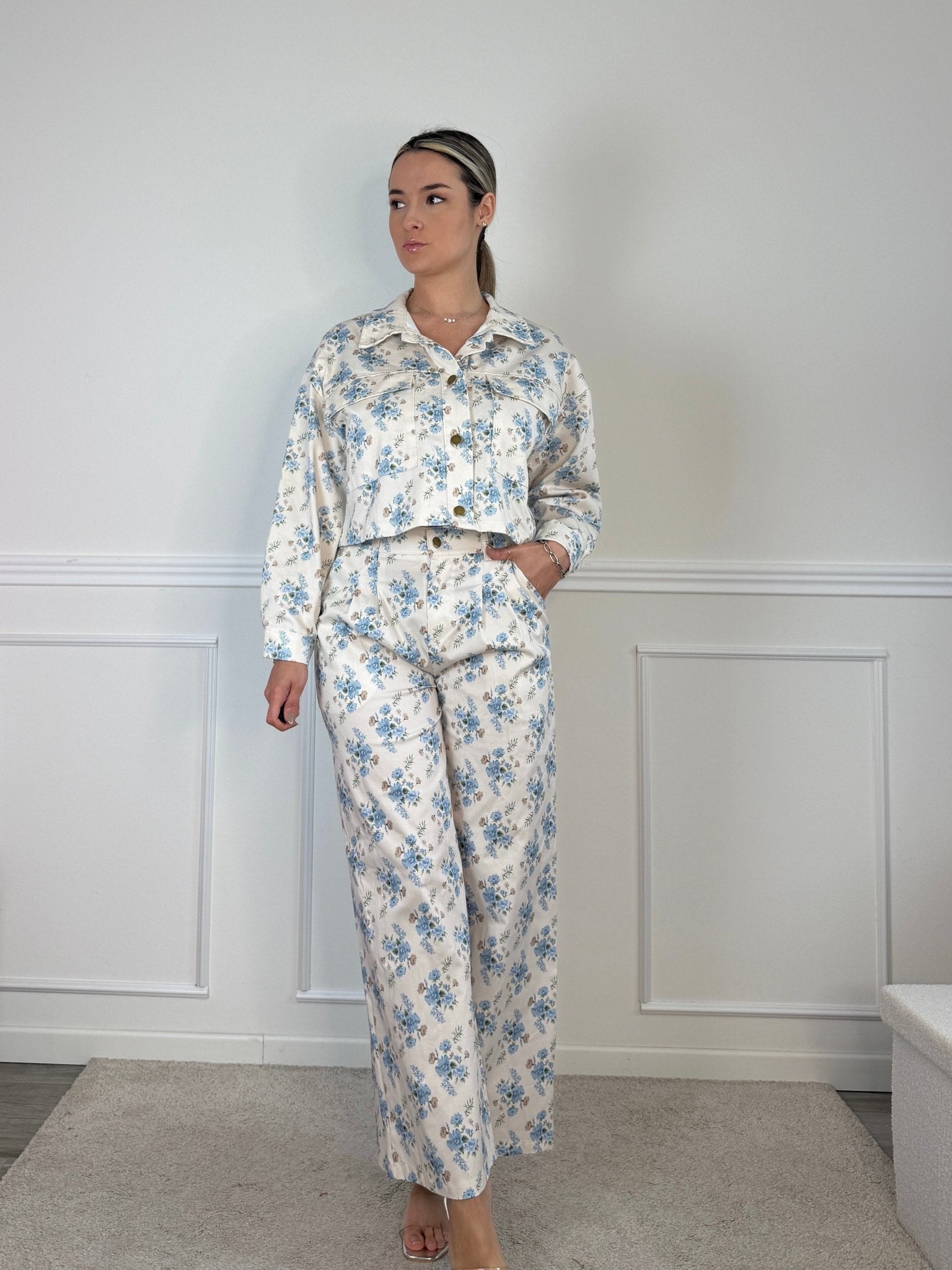 Giubbotto effetto jeans con stampa floreale - Follie by Alice