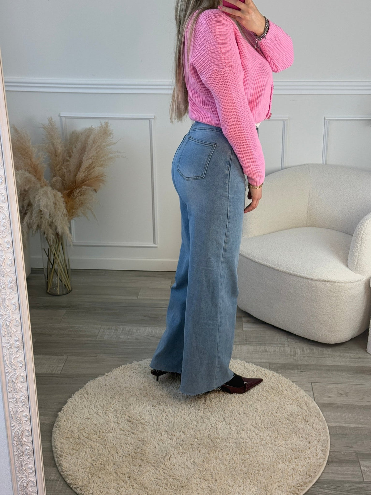 Jeans oversize con fondo sfrangiato - Follie by Alice
