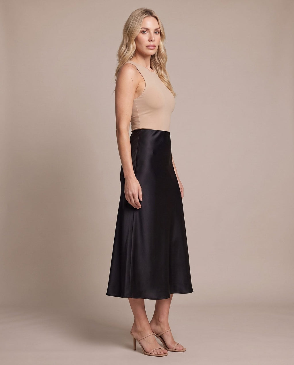 Longuette svasata in raso PETRA - Follie by Alice