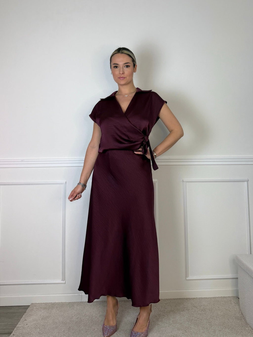 Longuette svasata in raso PETRA - Follie by Alice