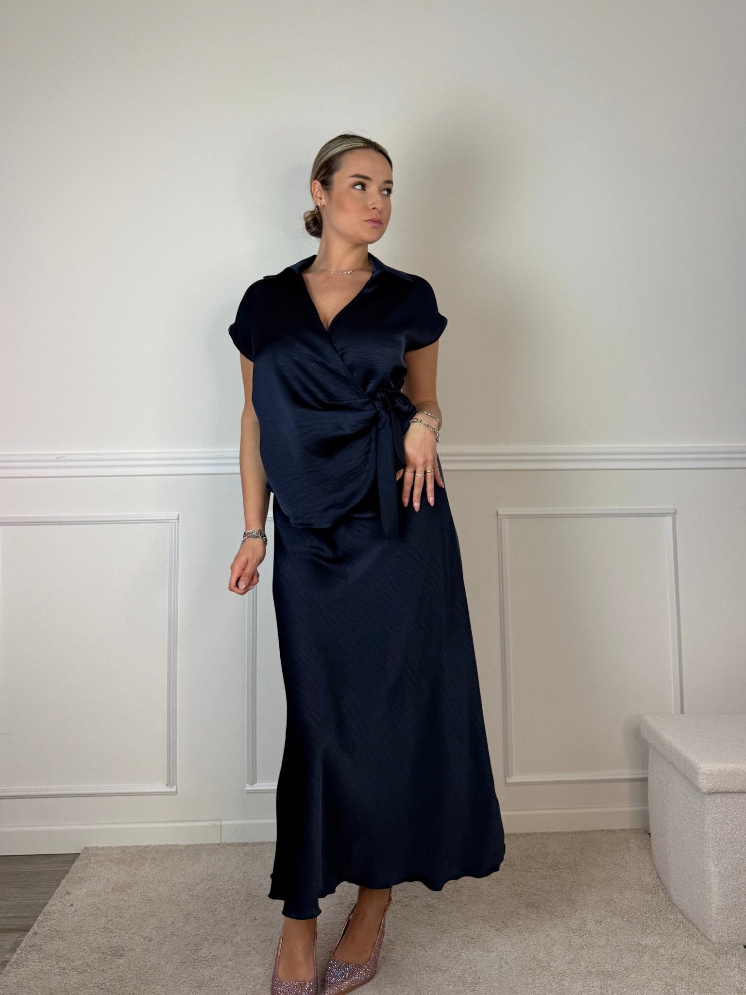 Longuette svasata in raso PETRA - Follie by Alice