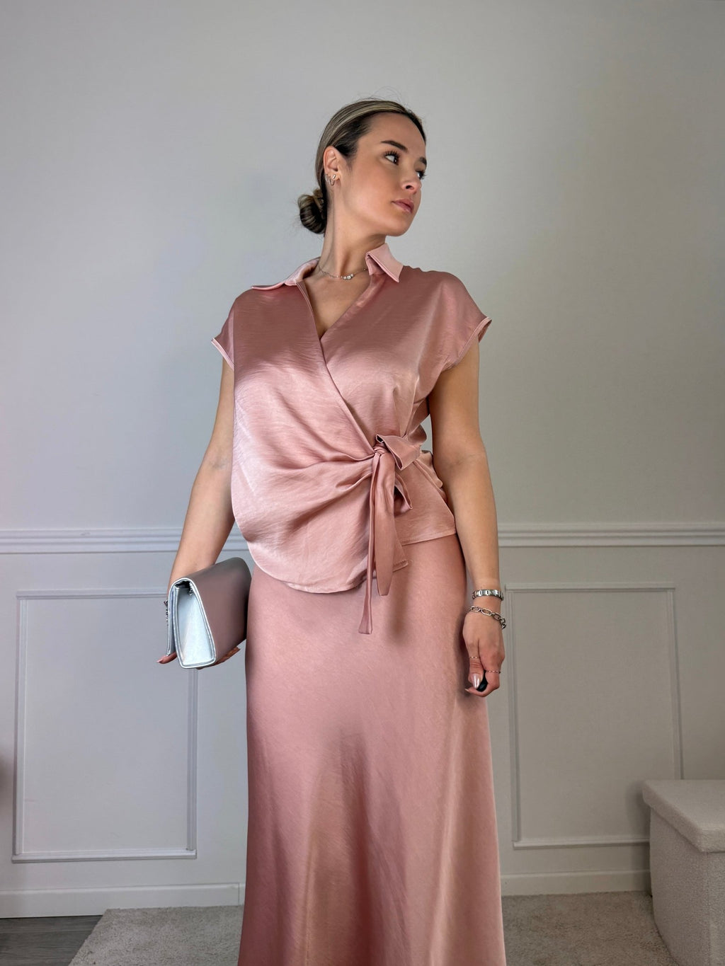Longuette svasata in raso PETRA - Follie by Alice