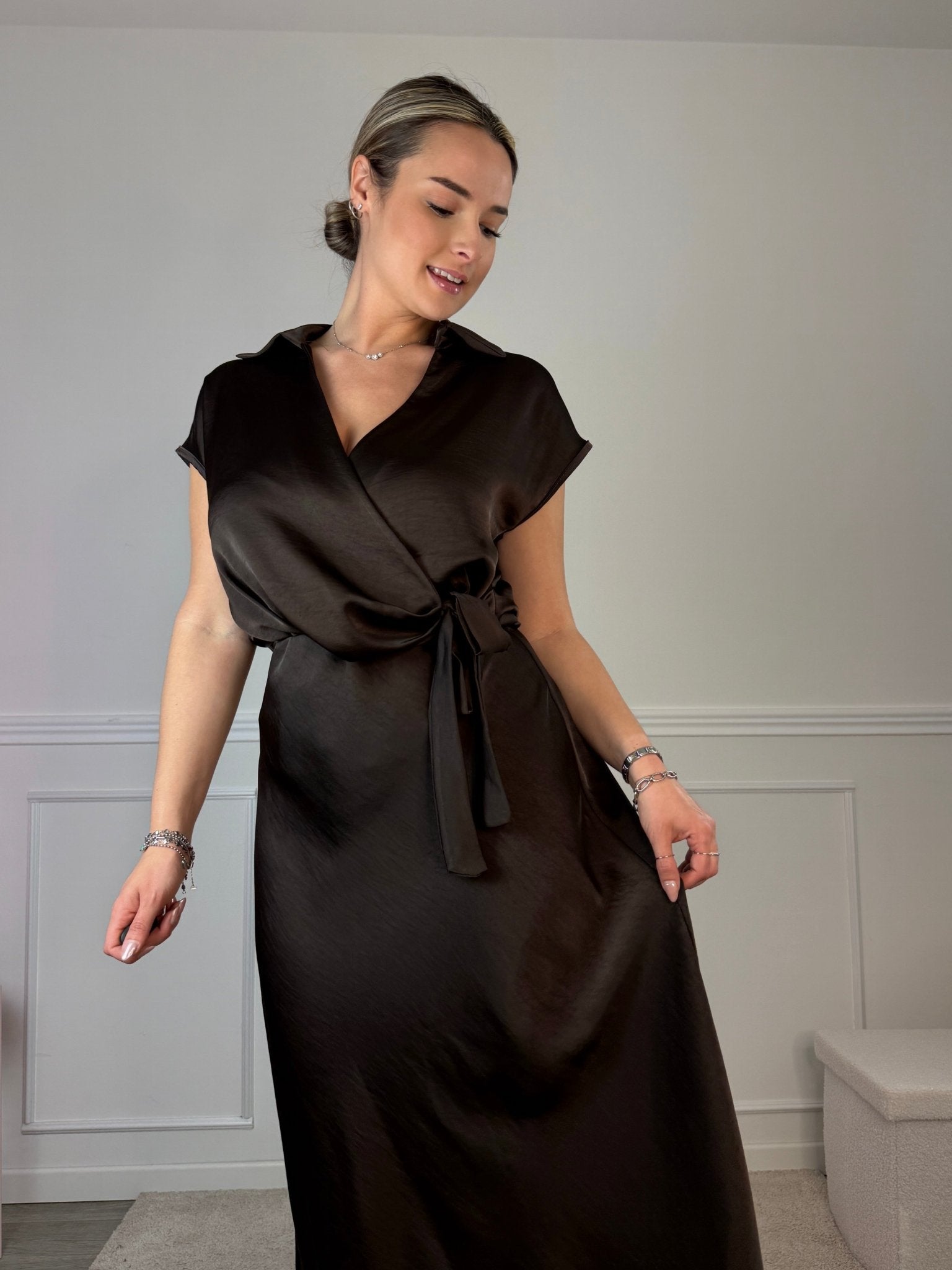 Longuette svasata in raso PETRA - Follie by Alice
