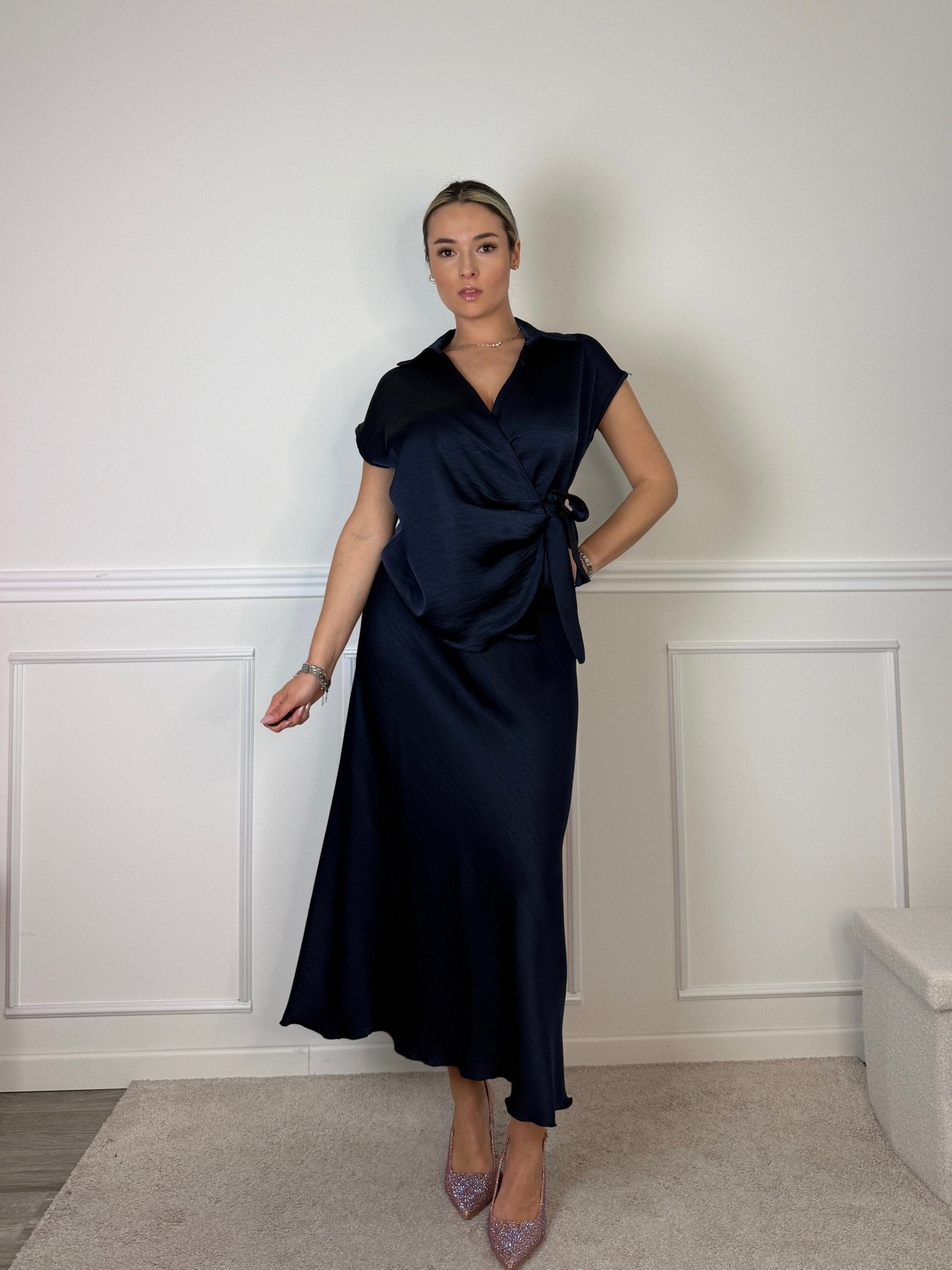 Longuette svasata in raso PETRA - Follie by Alice