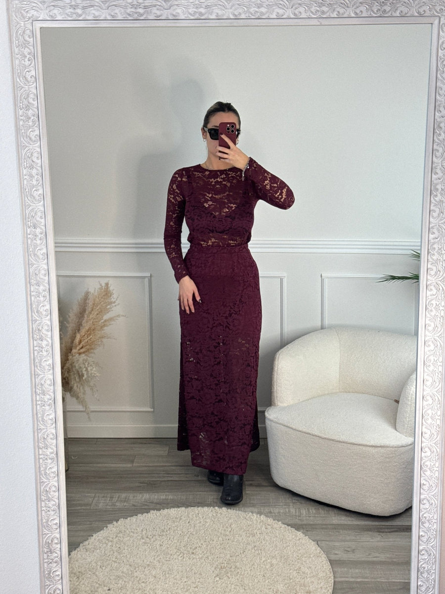 Maglia a maniche lunghe semitrasparente con ricami in pizzo – alternate