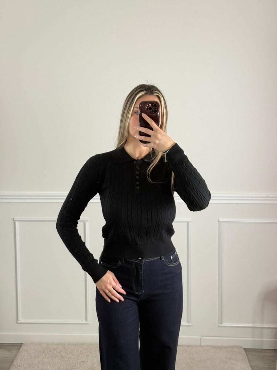 Maglioncino a trecce con maniche lunghe e collo polo – alternate