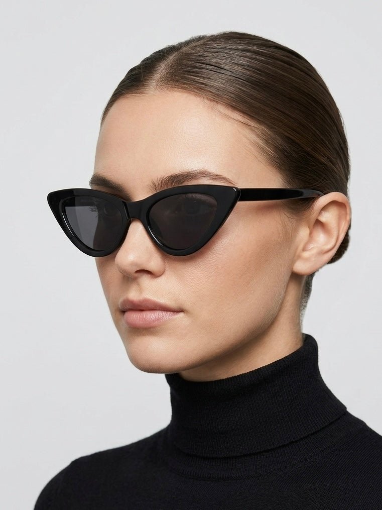 Occhiali da sole neri occhi di gatto