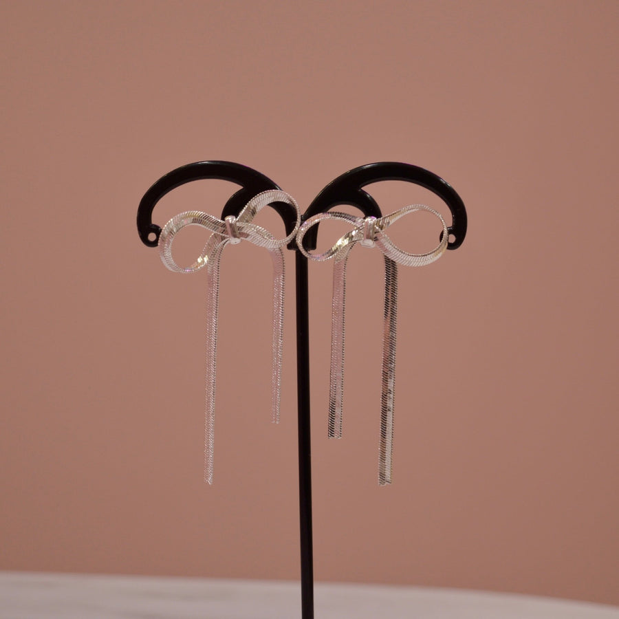 Orecchini argento a fiocchetto – alternate