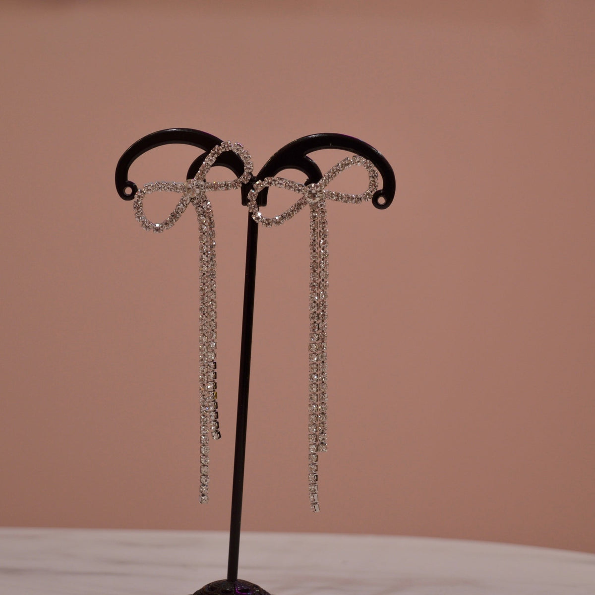 Orecchini argento a fiocchetto pendente di strass - Follie by Alice