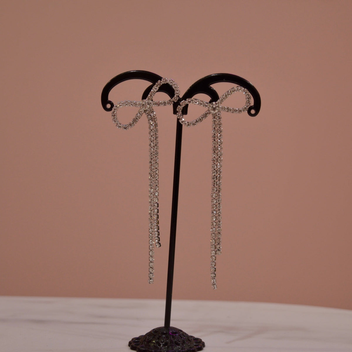 Orecchini argento a fiocchetto pendente di strass - Follie by Alice