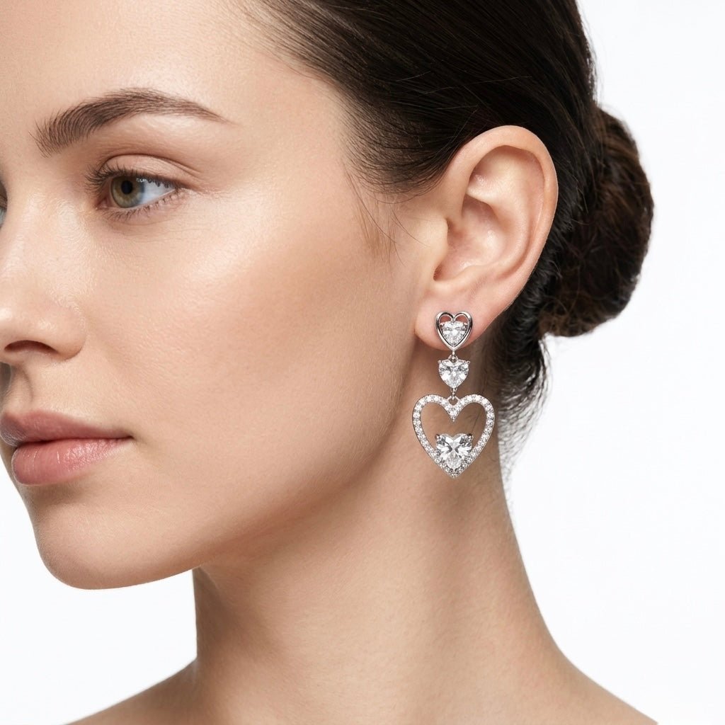 Orecchini argento con cuori gioiello pendenti - Follie by Alice Immagine principale del prodotto