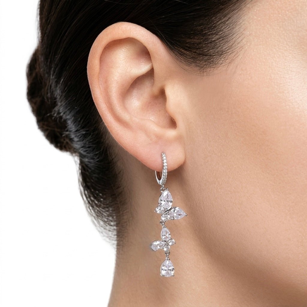 Orecchini argento con strass pendenti a farfalla - Follie by Alice Immagine principale del prodotto