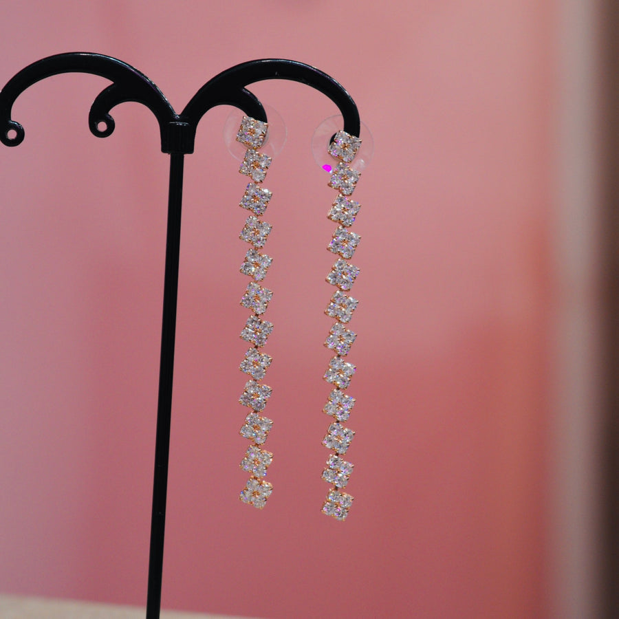 Orecchini oro rosa pendenti con strass gioiello