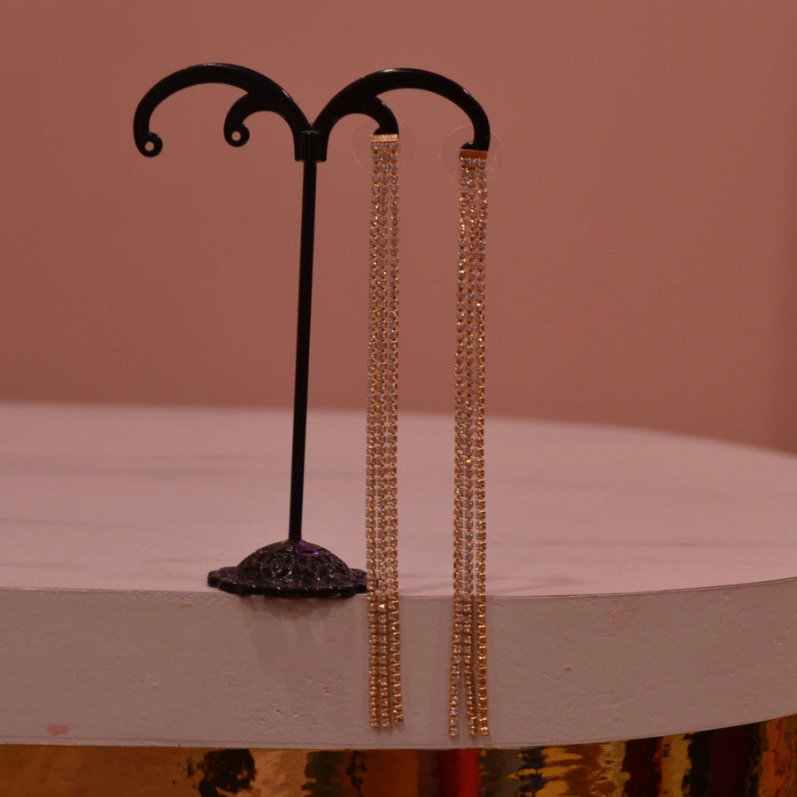 Orecchini oro pendenti di strass – alternate