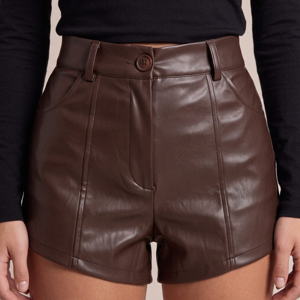 Pantaloncini shorts effetto pelle CLIO - Follie by Alice