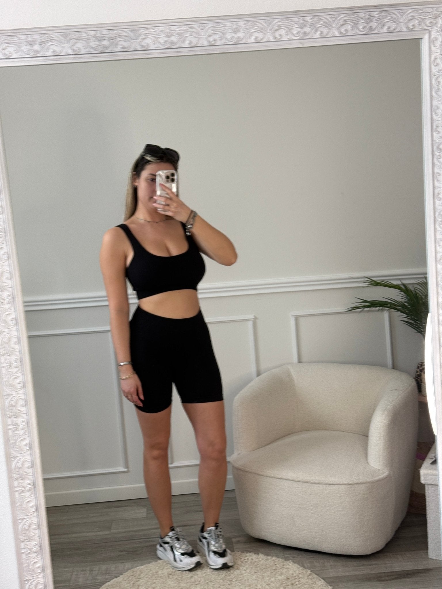 Pantaloncini sportivi push - up a vita alta in tessuto elasticizzato ribbed a costine - Follie by Alice Immagine secondaria del prodotto