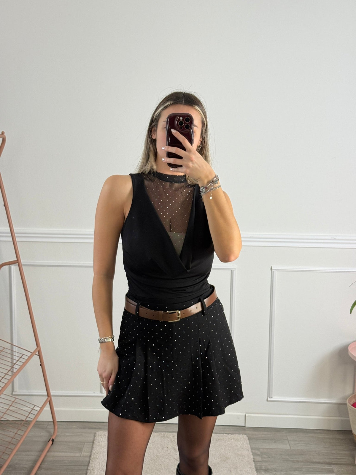Pantaloncino - gonna plissettato con cintura e strass gioiello - Follie by Alice Immagine principale del prodotto