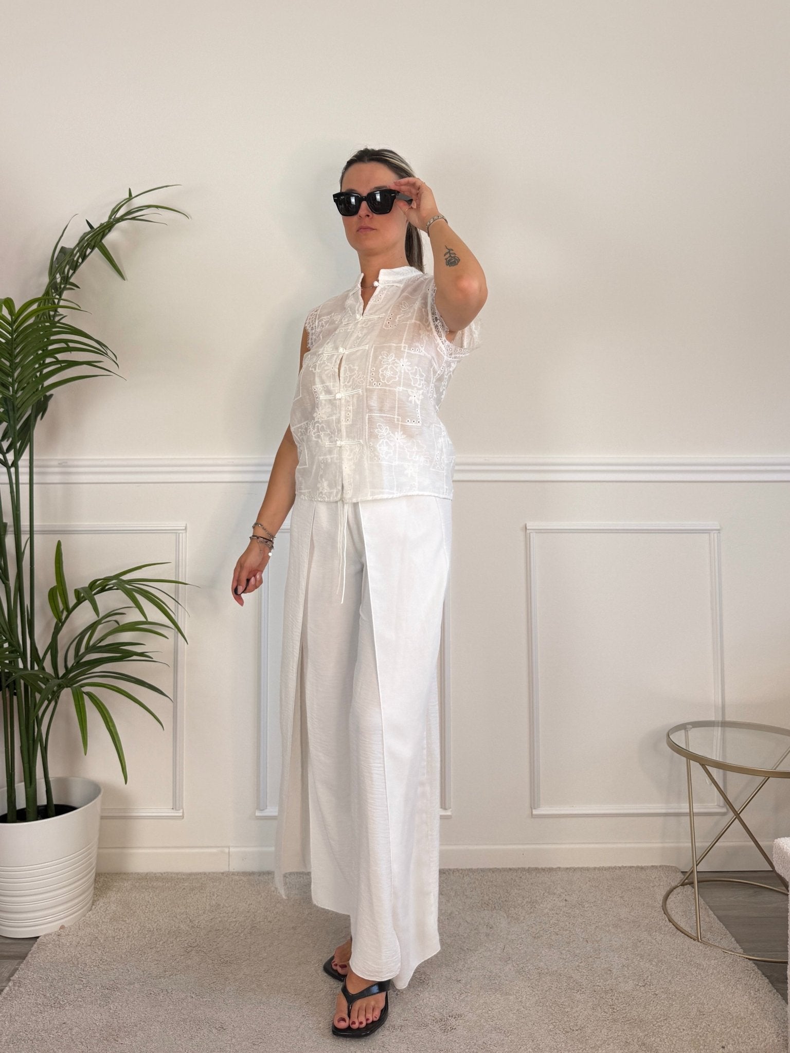 Pantaloni ampi effetto lino con spacchi - Follie by Alice