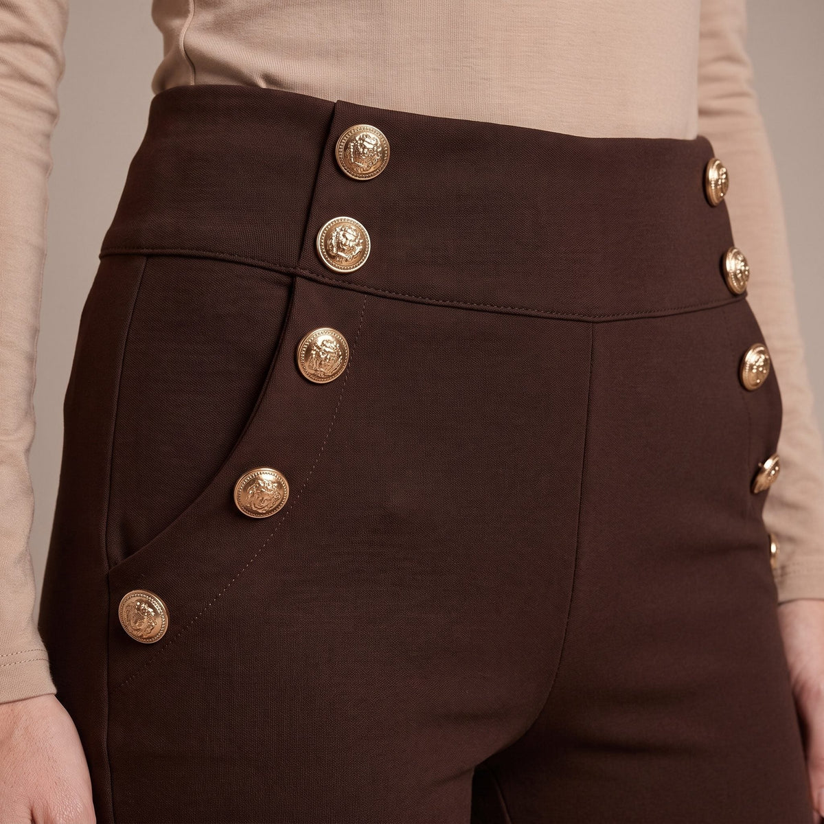 Pantaloni con bottoni gioiello AMBRA - Follie by Alice