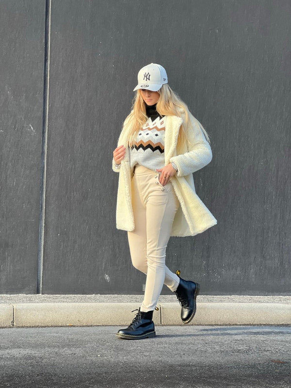 Pantaloni con bottoni gioiello - Follie by Alice