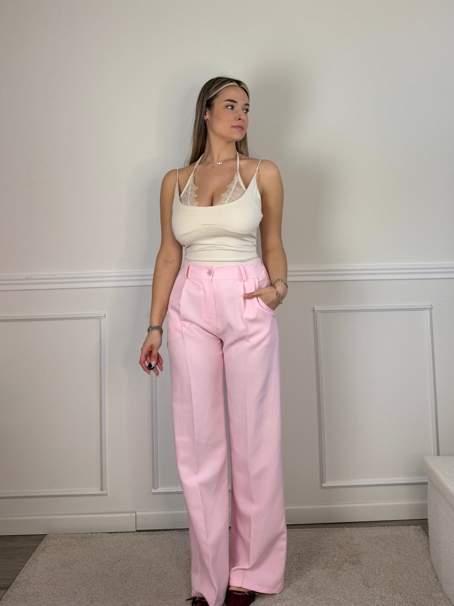 Pantaloni da completo a palazzo BLOOM - Follie by Alice Immagine secondaria del prodotto