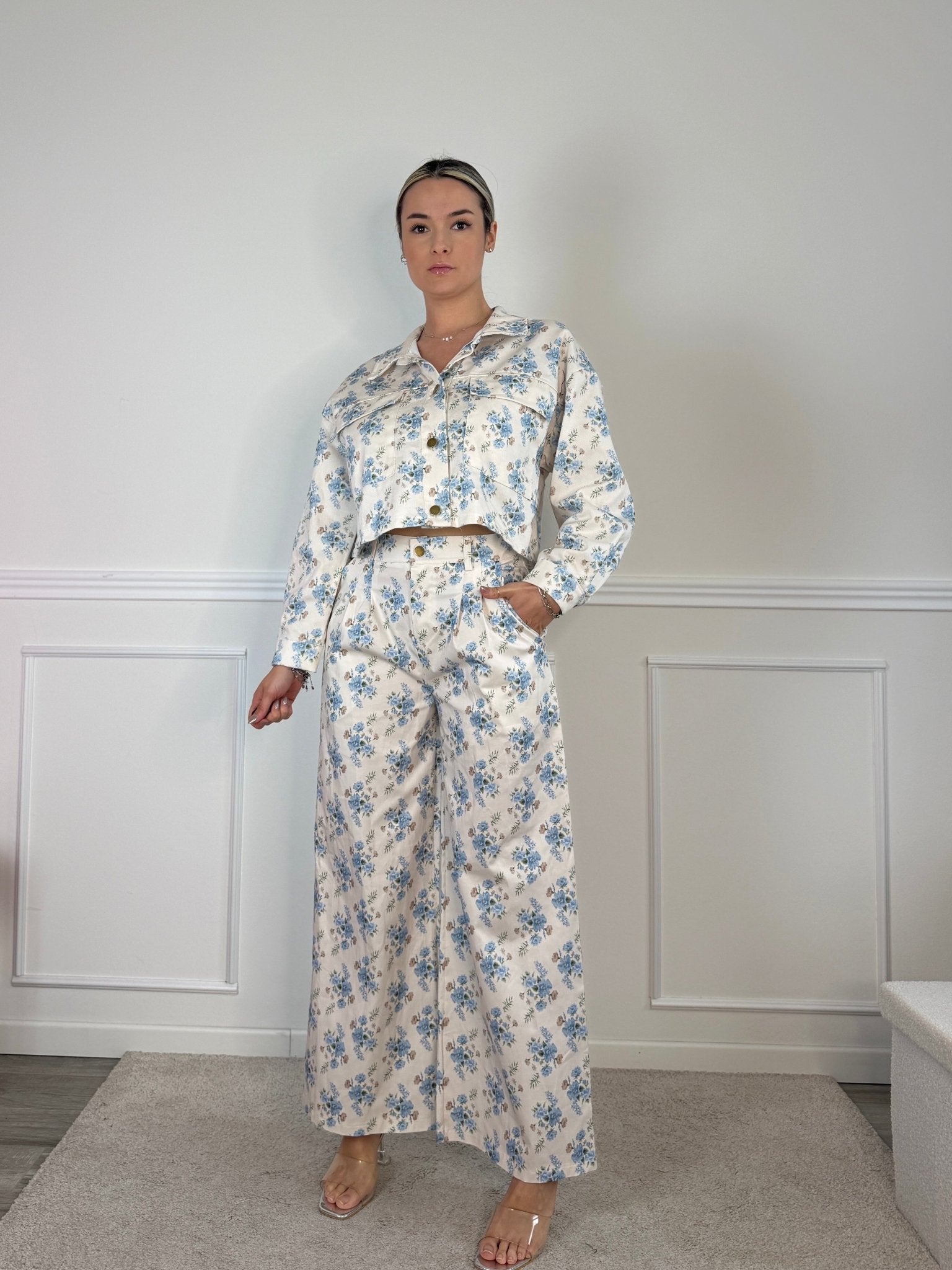 Pantaloni effetto jeans con stampa floreale - Follie by Alice