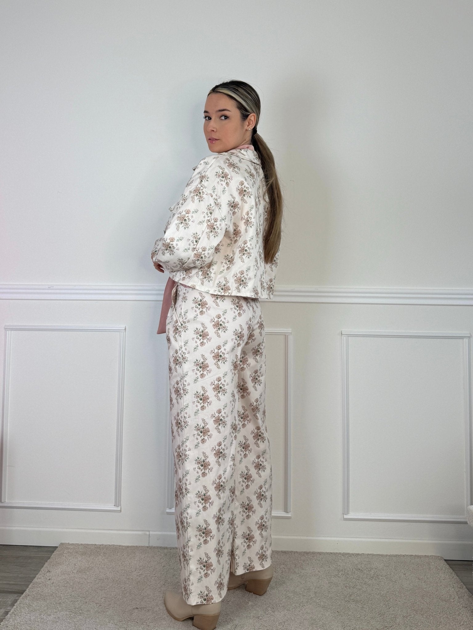 Pantaloni effetto jeans con stampa floreale - Follie by Alice