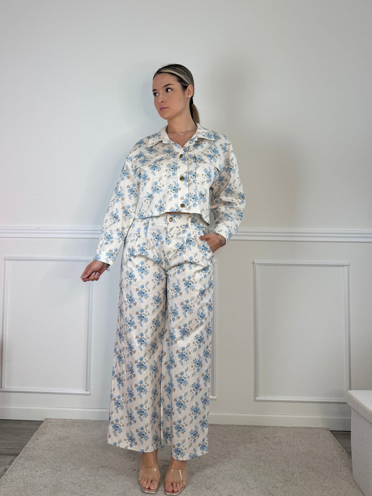 Pantaloni effetto jeans con stampa floreale - Follie by Alice
