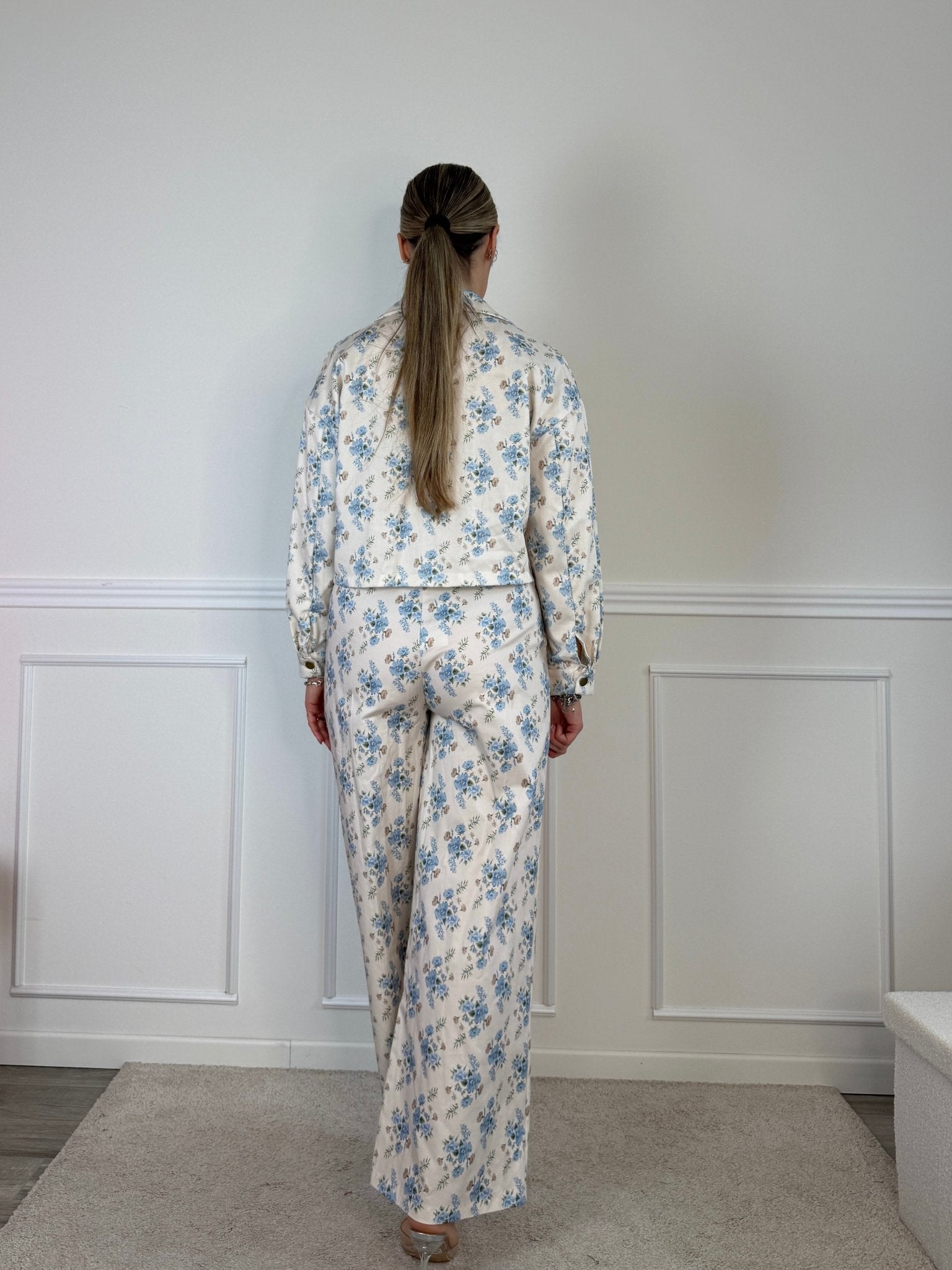 Pantaloni effetto jeans con stampa floreale - Follie by Alice