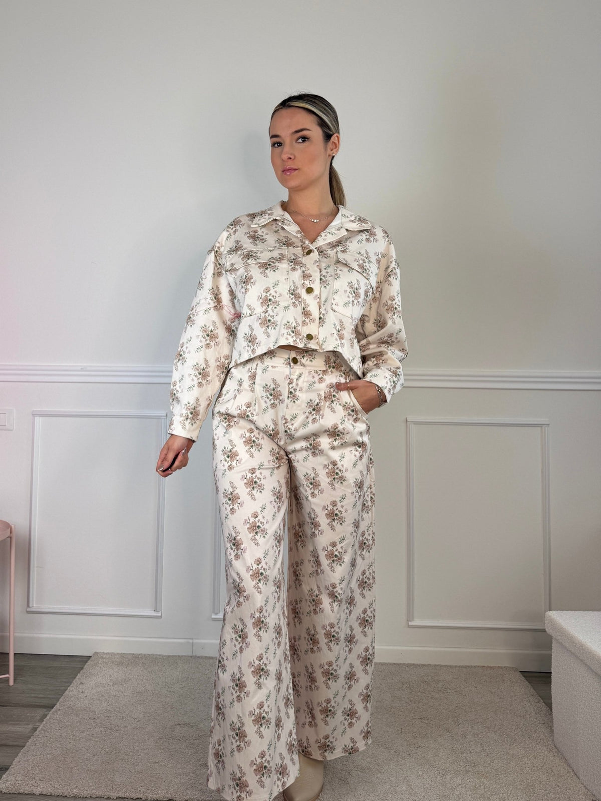 Pantaloni effetto jeans con stampa floreale - Follie by Alice
