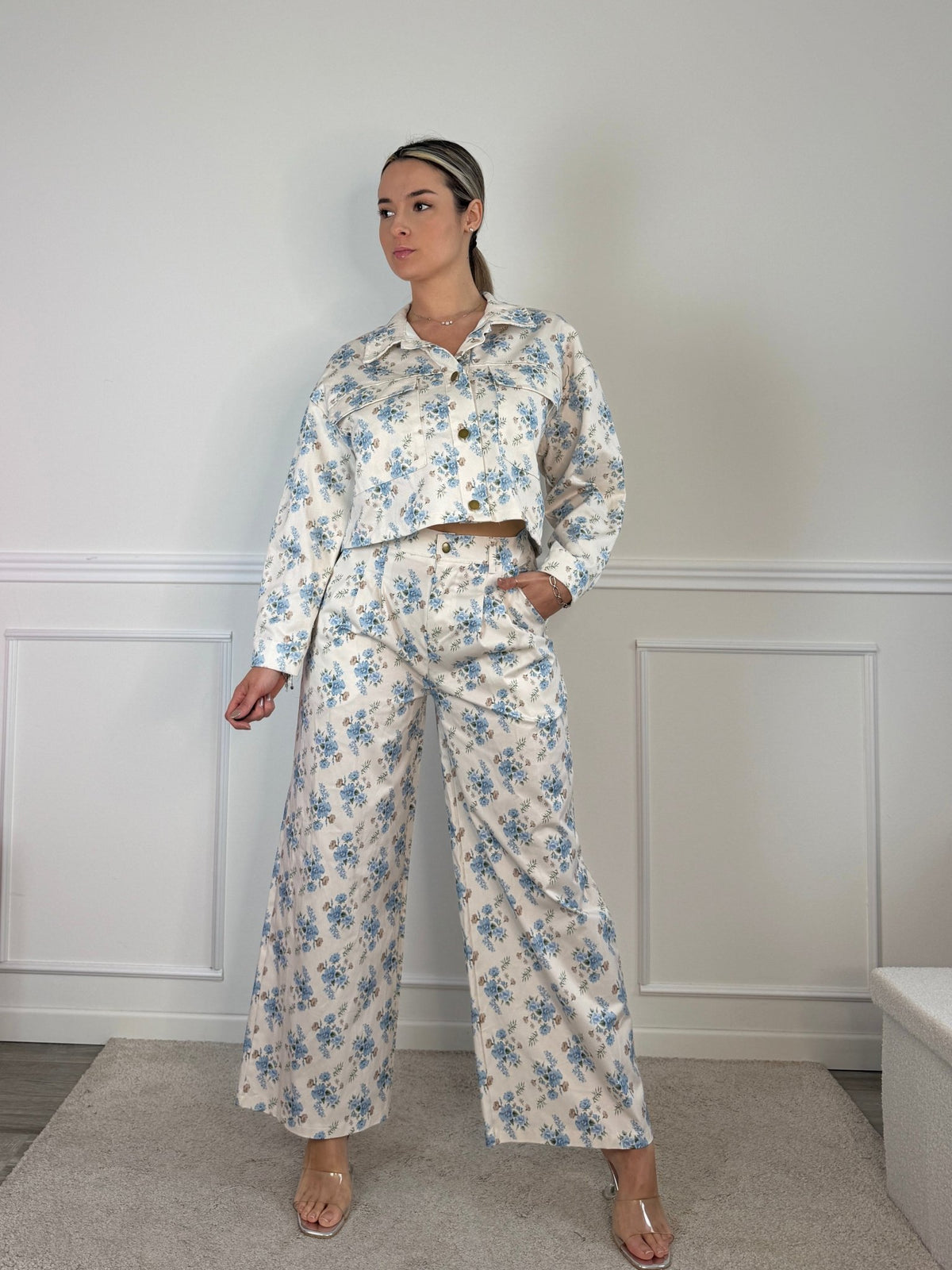 Pantaloni effetto jeans con stampa floreale - Follie by Alice