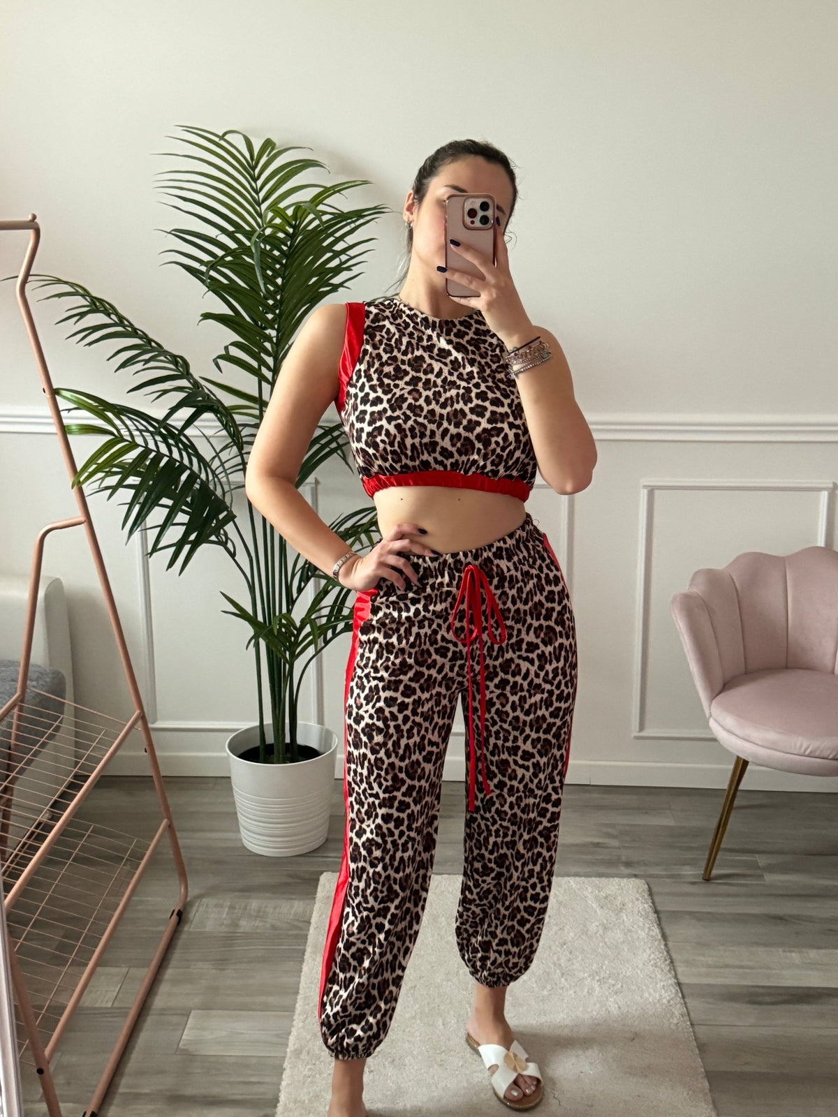 Pantaloni joggers leggeri animalier con banda rossa - Follie by Alice