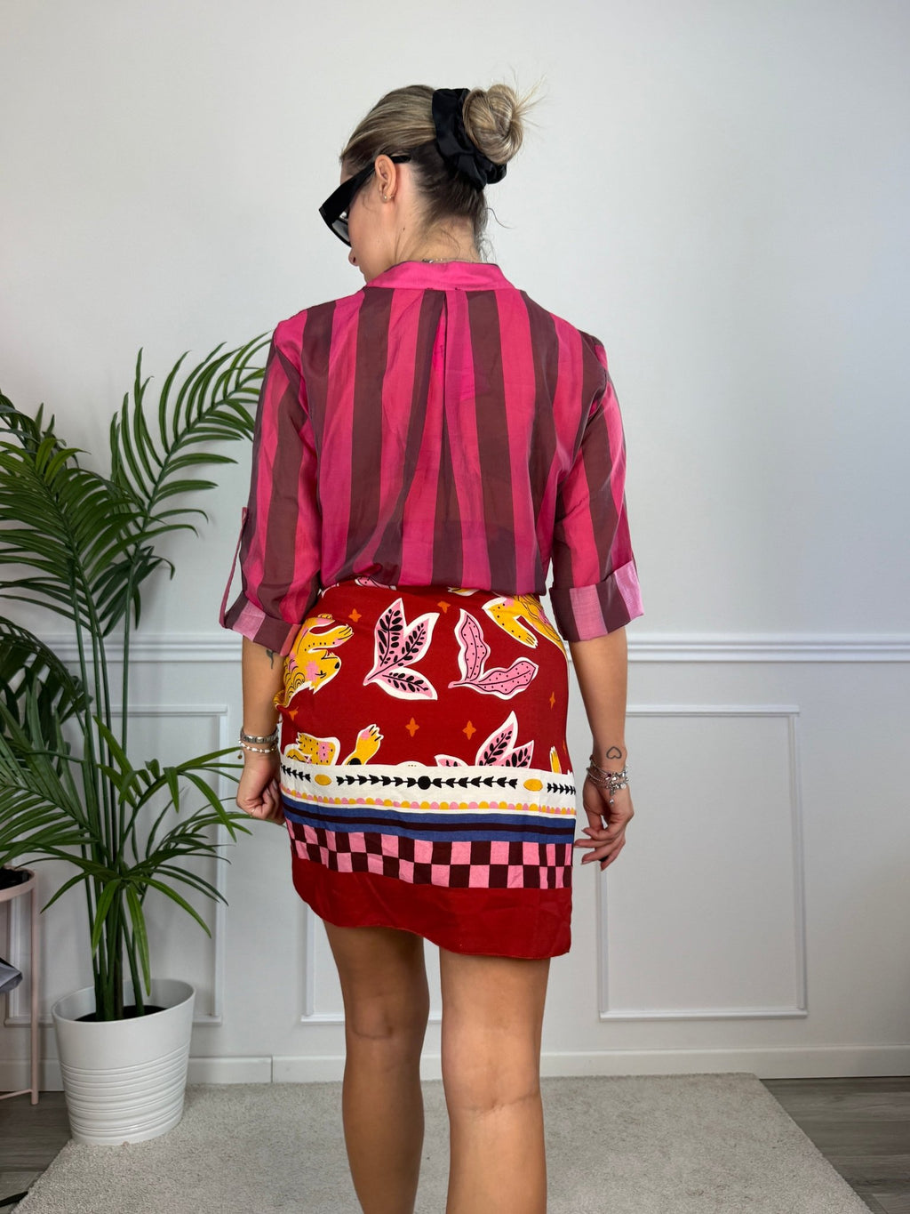 Pareo gonna bordeaux con tigri e foglie tropicali ISLA - Follie by Alice