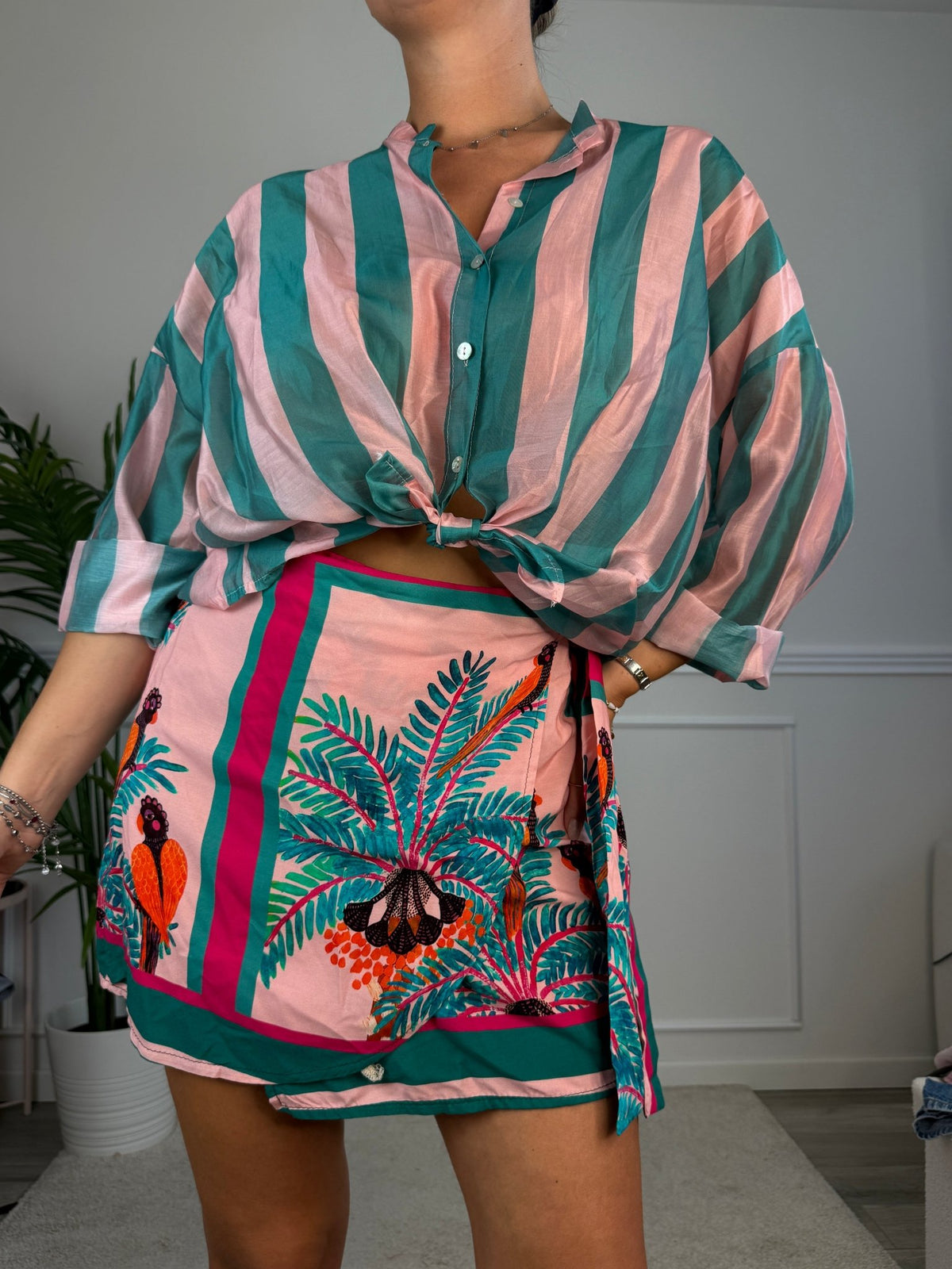 Pareo gonna rosa con palme e pappagalli ISLA - Follie by Alice