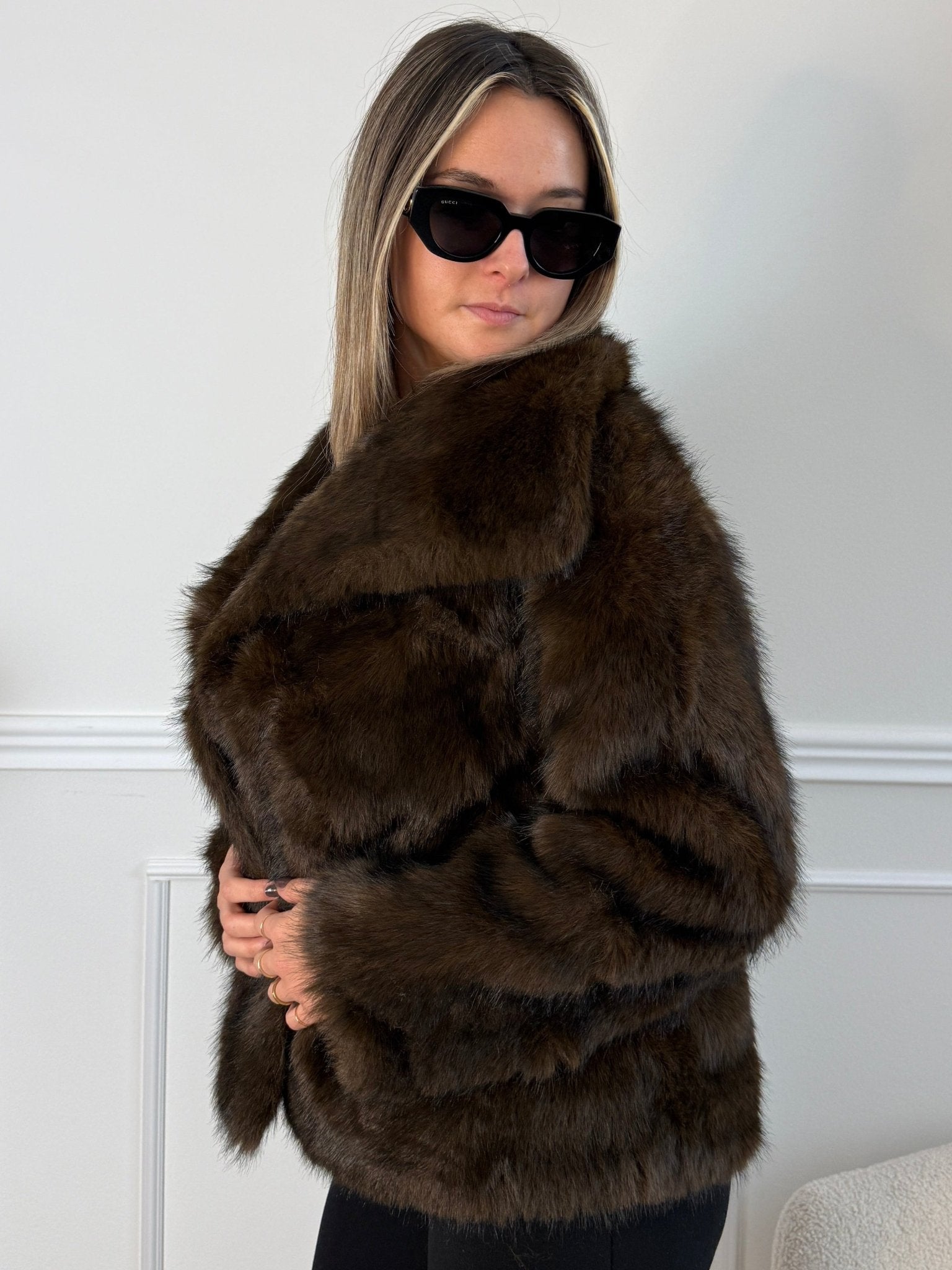 Pelliccia morbida con bottone - Follie by Alice