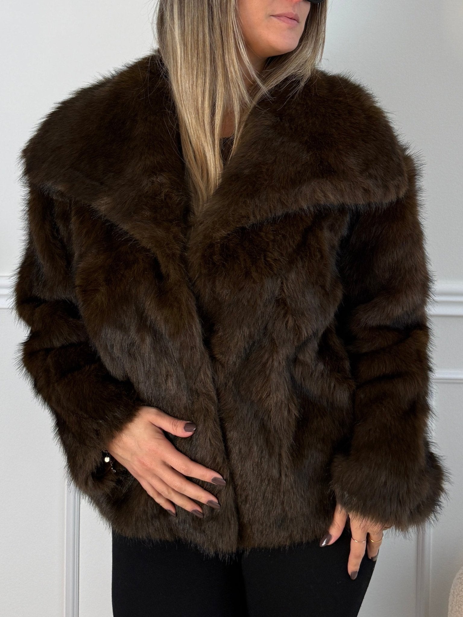 Pelliccia morbida con bottone - Follie by Alice