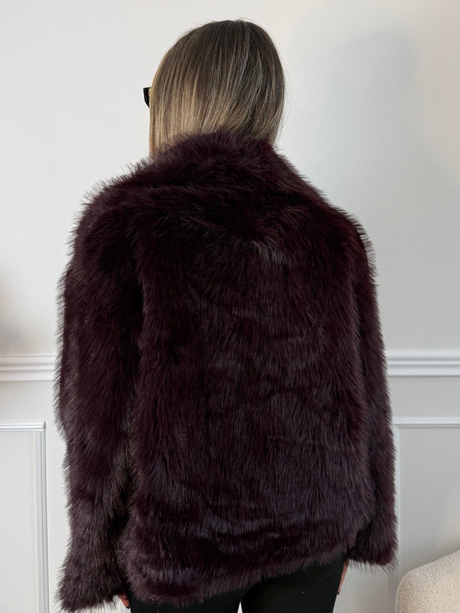 Pelliccia morbida con bottone - Follie by Alice