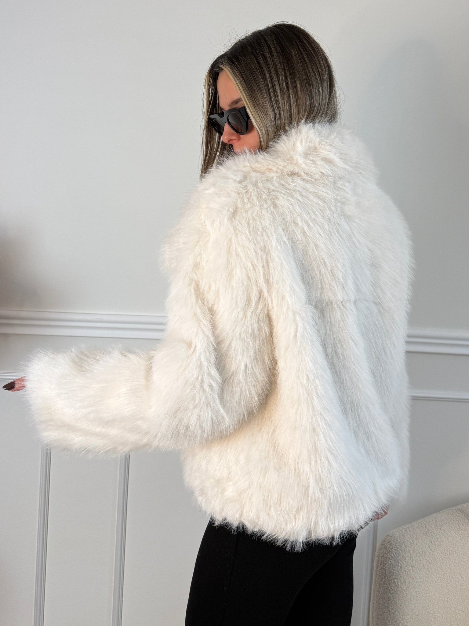 Pelliccia morbida con bottone - Follie by Alice