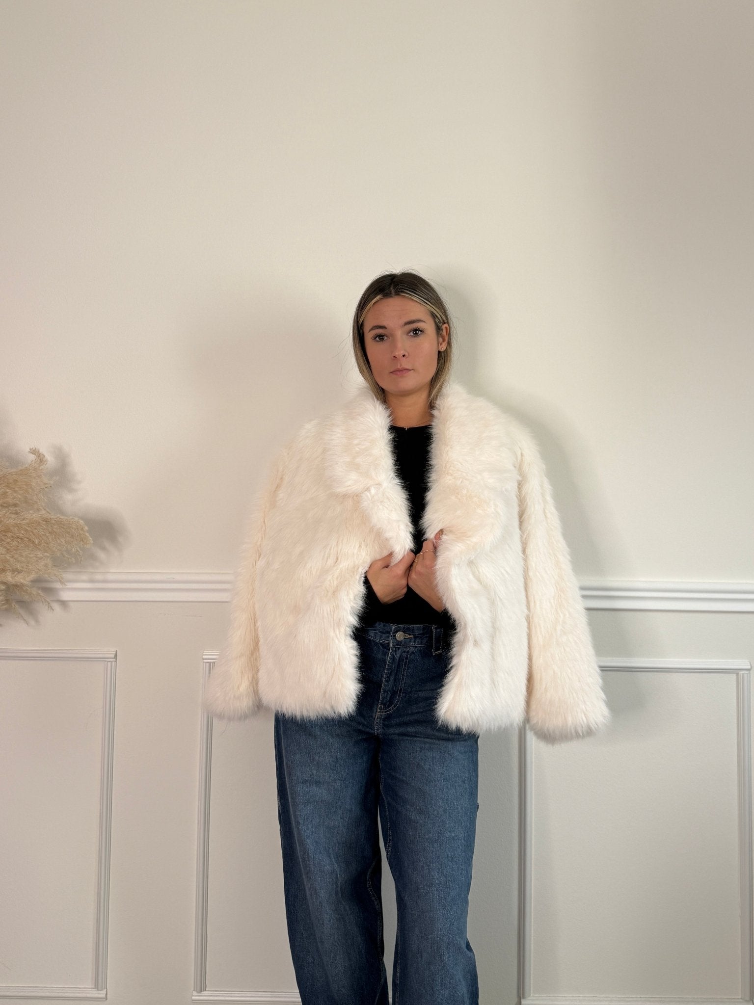 Pelliccia morbida con bottone - Follie by Alice