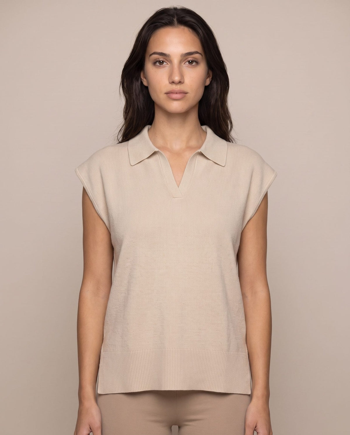 Polo smanicata in maglia a costine LOTO - Follie by Alice