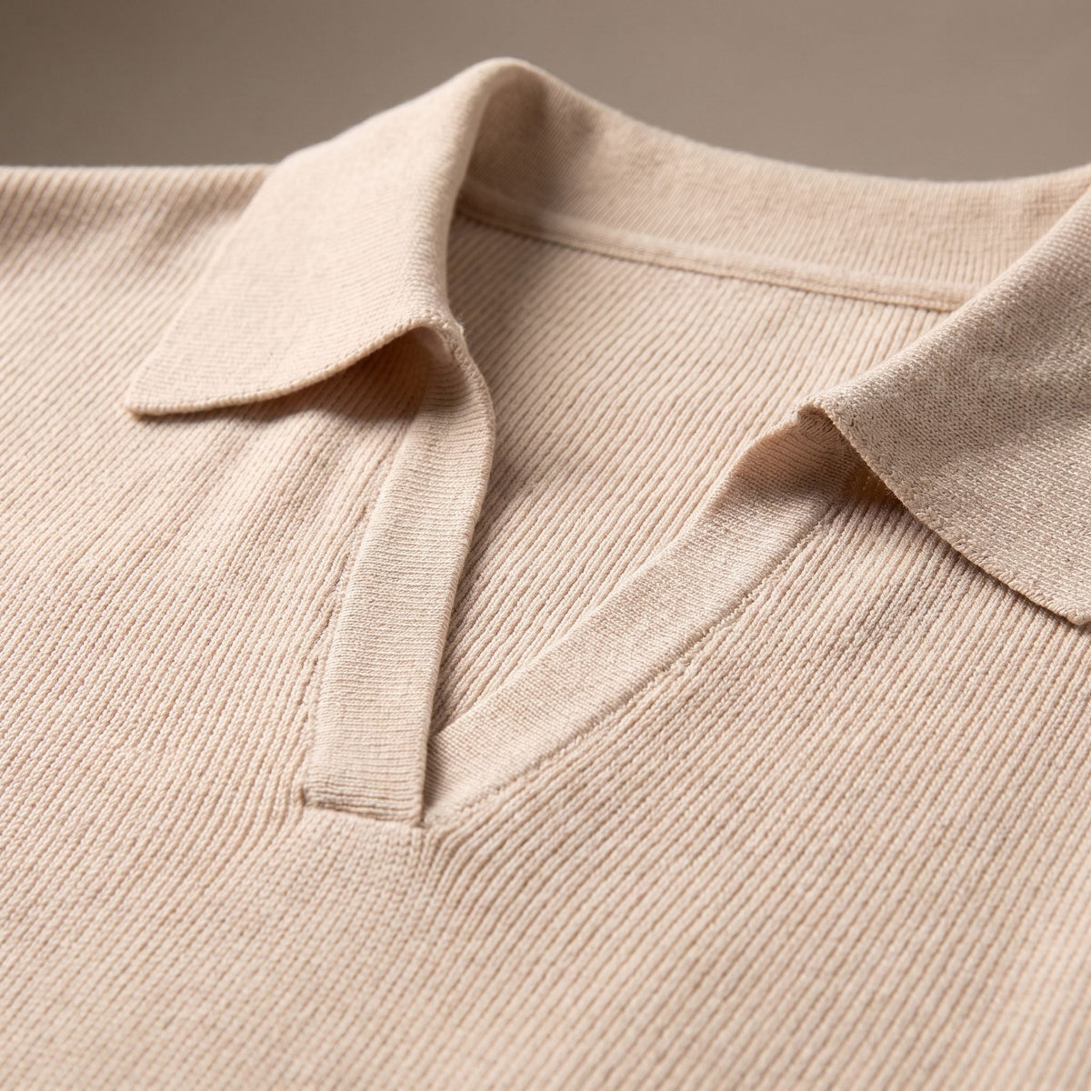 Polo smanicata in maglia a costine LOTO - Follie by Alice