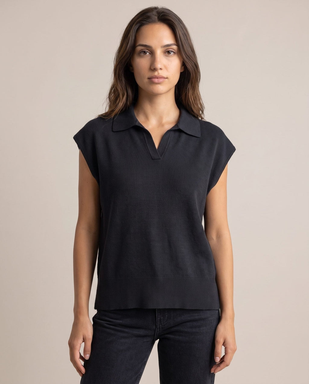 Polo smanicata in maglia a costine LOTO - Follie by Alice