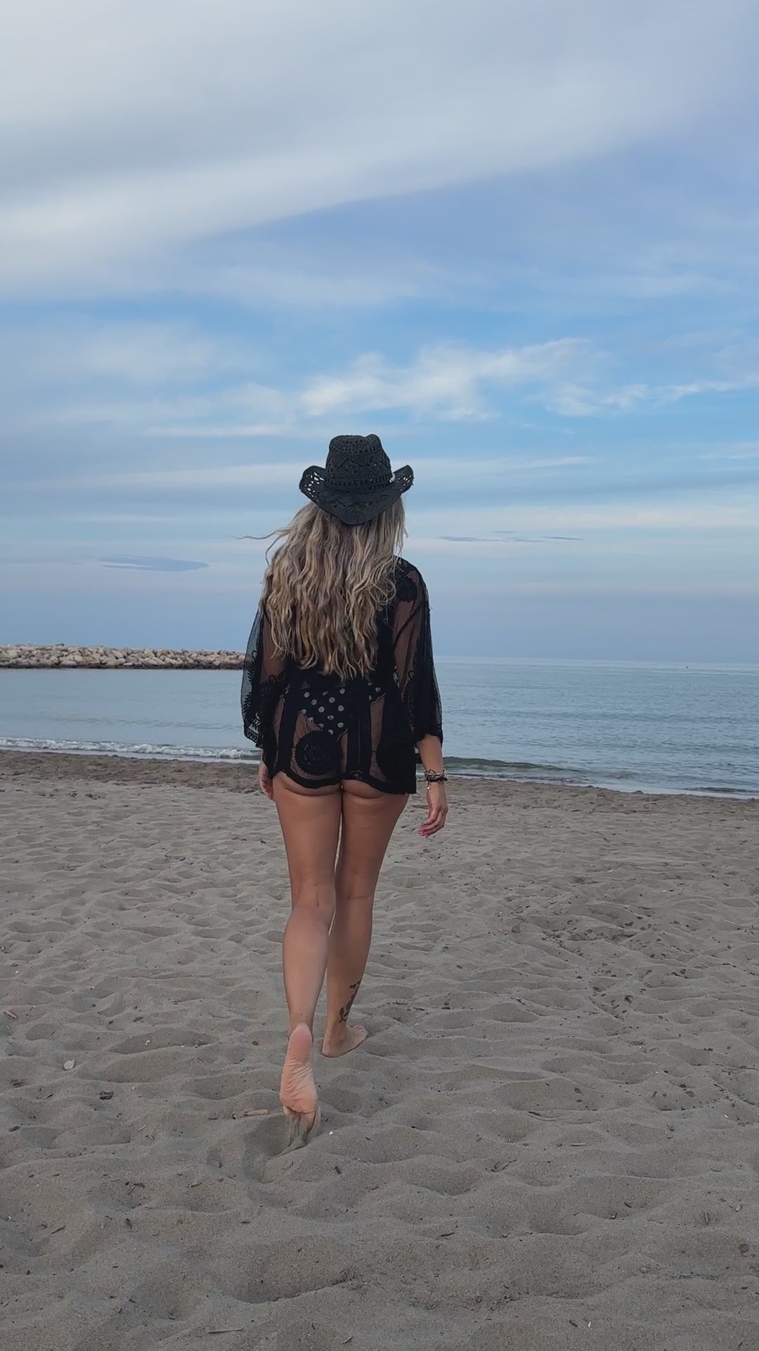 Copricostume con ricami all'uncinetto e maniche ampie - Follie by Alice