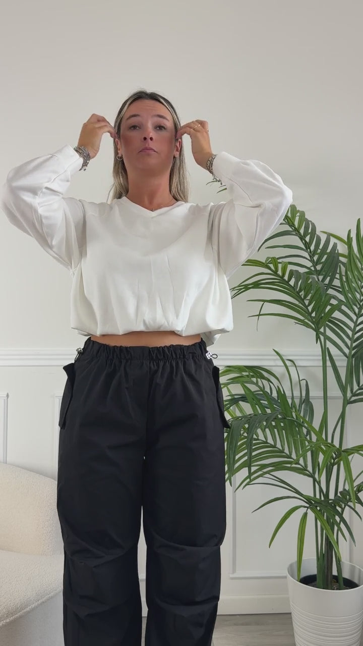 Pantaloni cargo oversize con coulisse in vita