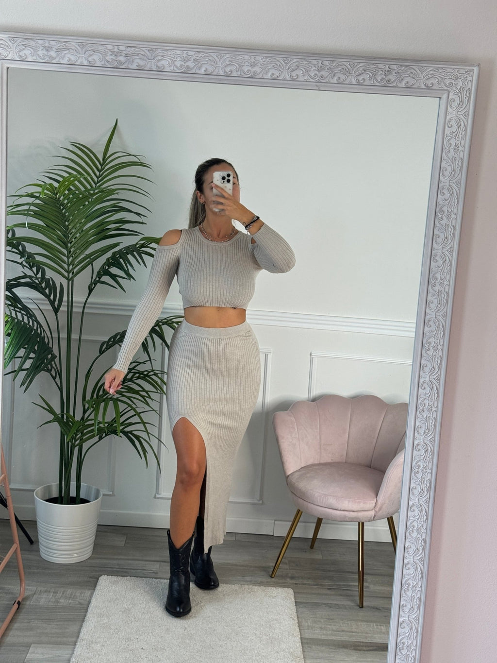 Set LILY top cut - out a maniche lunghe e gonna lunga con spacco a costine - Follie by Alice