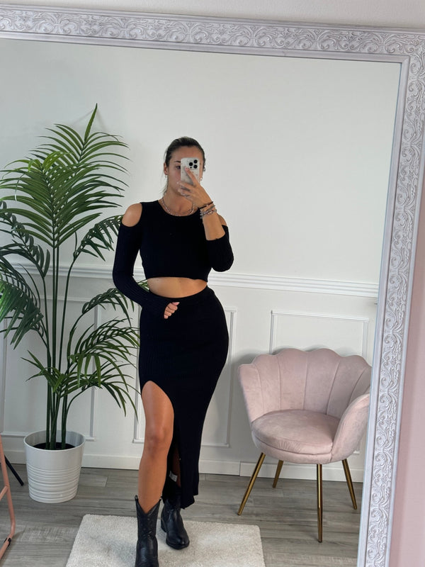 Set LILY top cut - out a maniche lunghe e gonna lunga con spacco a costine - Follie by Alice